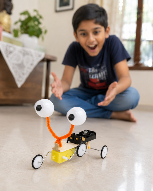 Wobbly Eyes robot close-up — servo motor driving wiggly eye mechanism